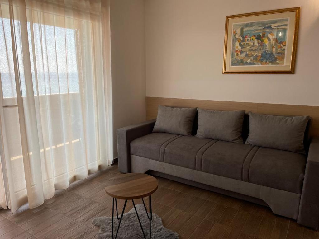 Apartments Vukovic Подстрана Екстериор снимка