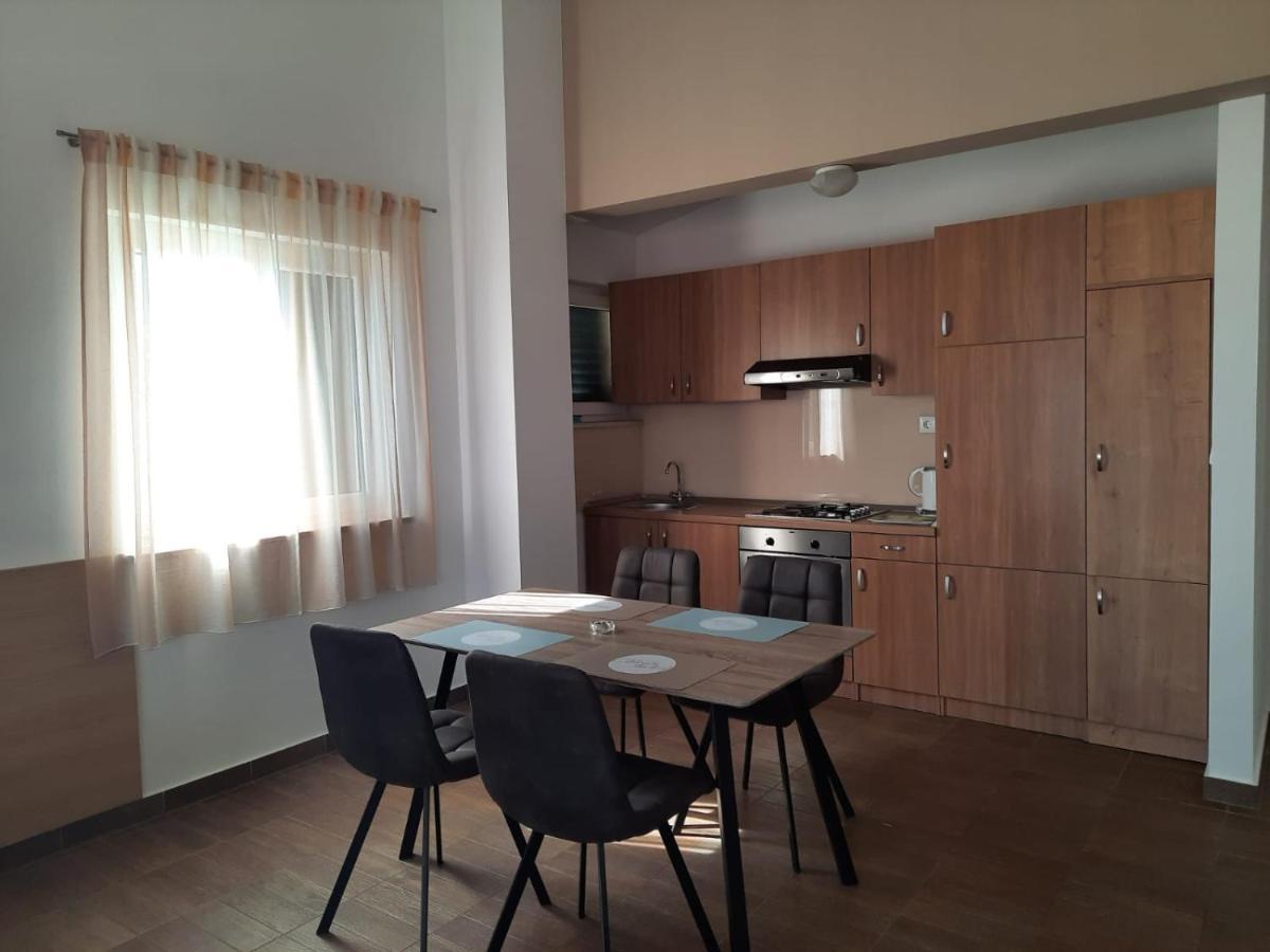 Apartments Vukovic Подстрана Екстериор снимка