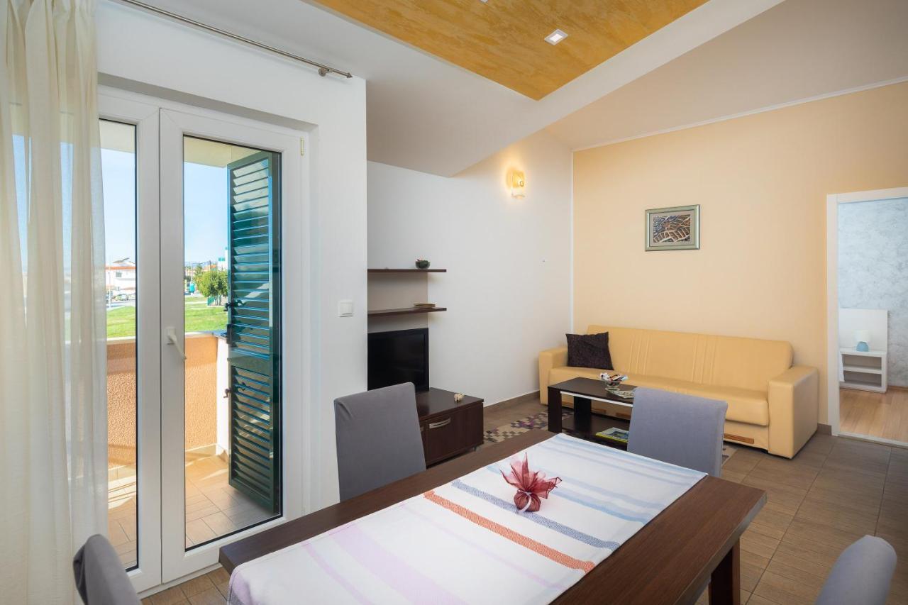 Apartments Vukovic Подстрана Екстериор снимка