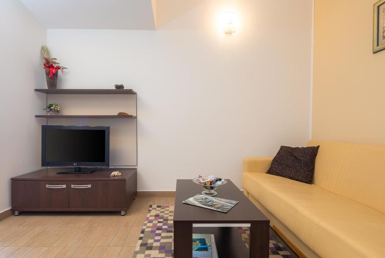 Apartments Vukovic Подстрана Екстериор снимка